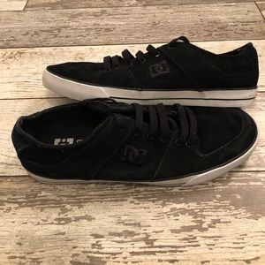 DC black shoes Men Size 9